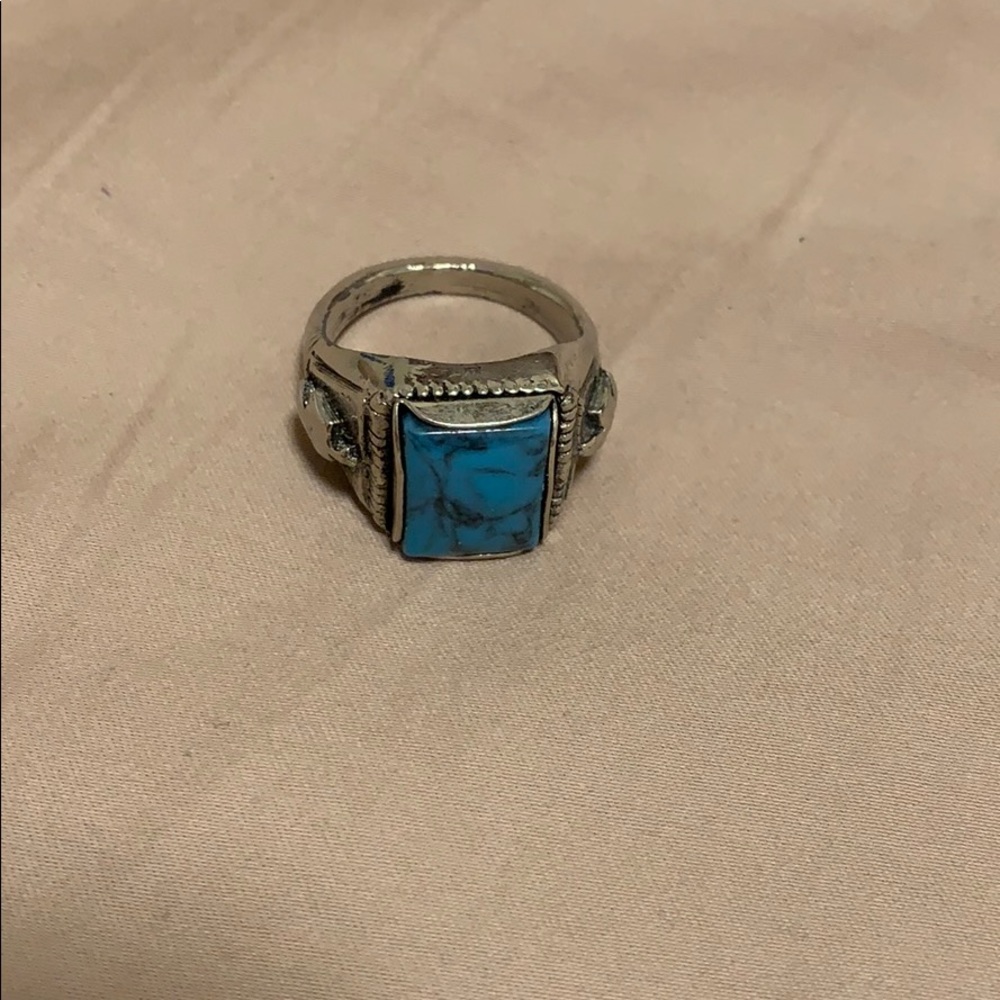 Ring with turquoise stone